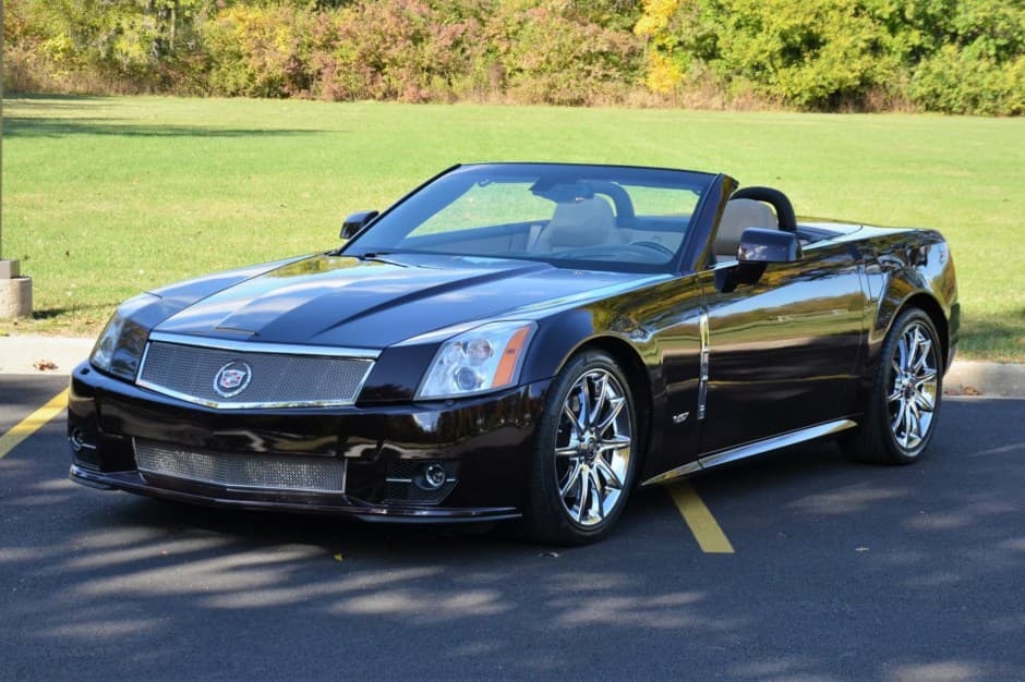 2009 Cadillac XLR sold for $60,067