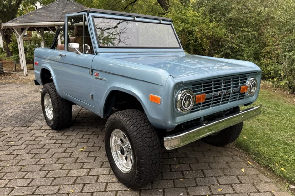 1971 Ford Bronco U13/U14/U15 1966-1977 sold for $106,000