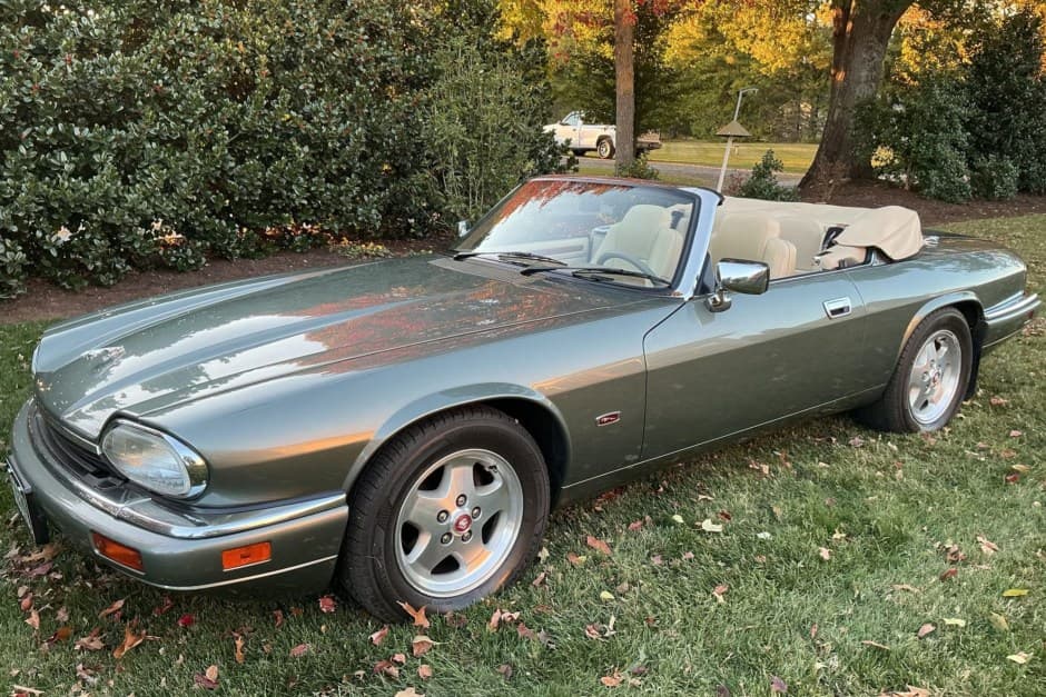 1995 Jaguar XJS sold for $19,000