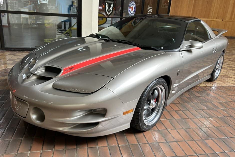 2001 Pontiac Firebird (1993-2002) sold for $42,000