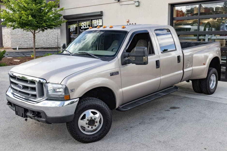 1999 Ford Super Duty 1999-2007 sold for $30,000