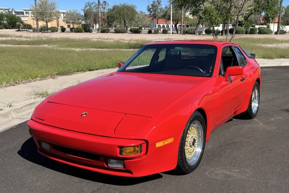 1985 Porsche 944 sold for $13,500