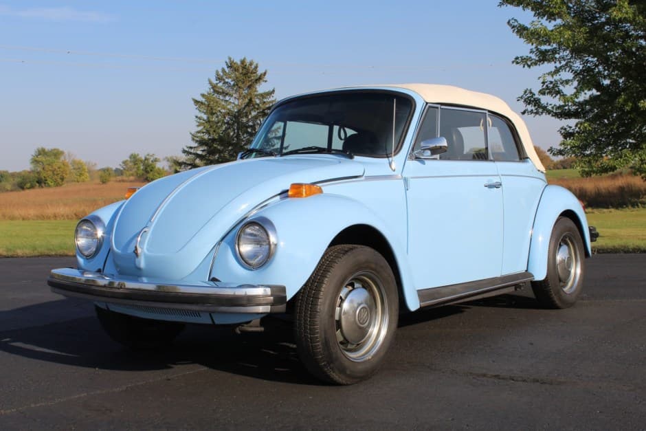 1979 Volkswagen Super Beetle sold for $17,950