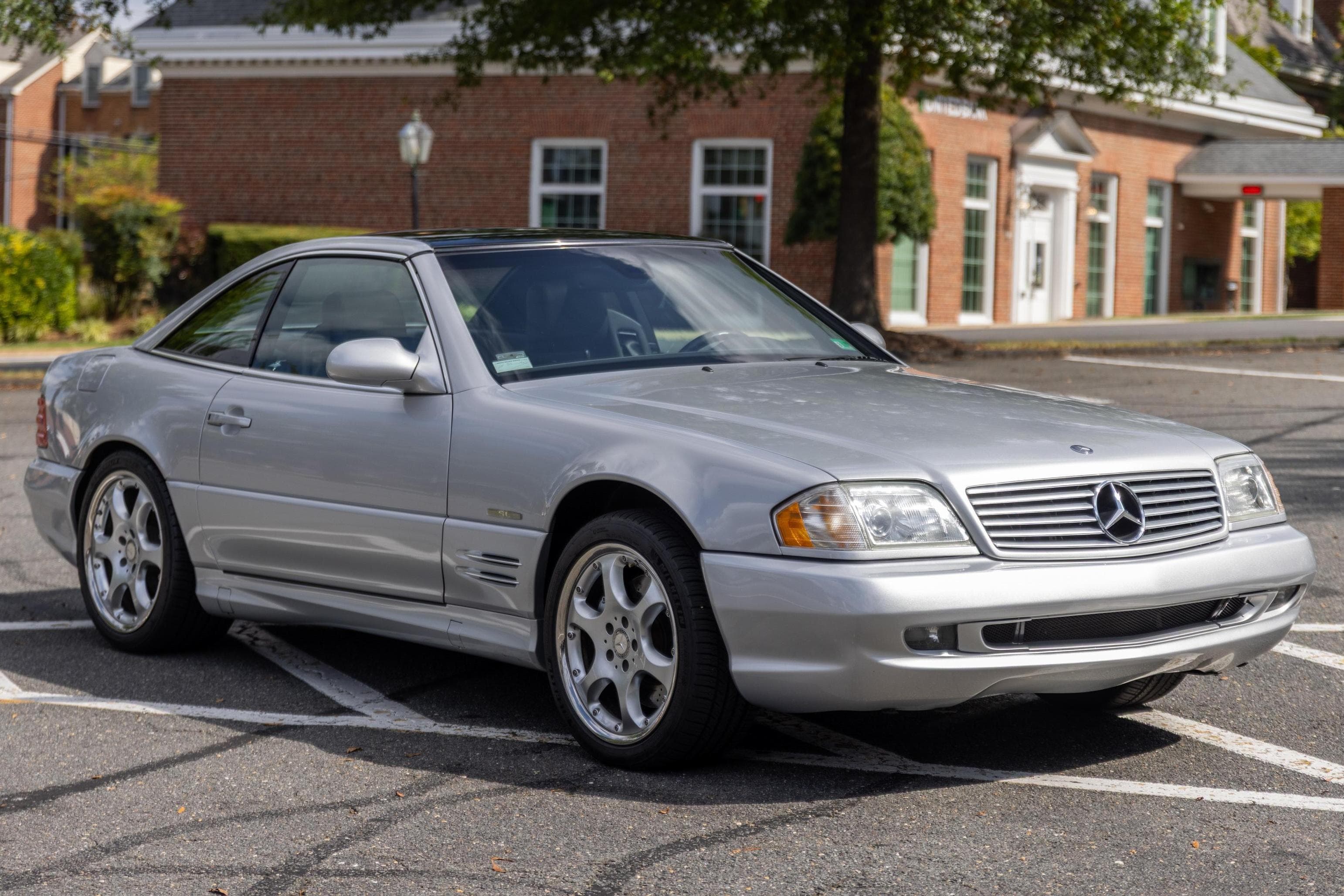 2002 Mercedes-Benz R129 SL sold for $62,500