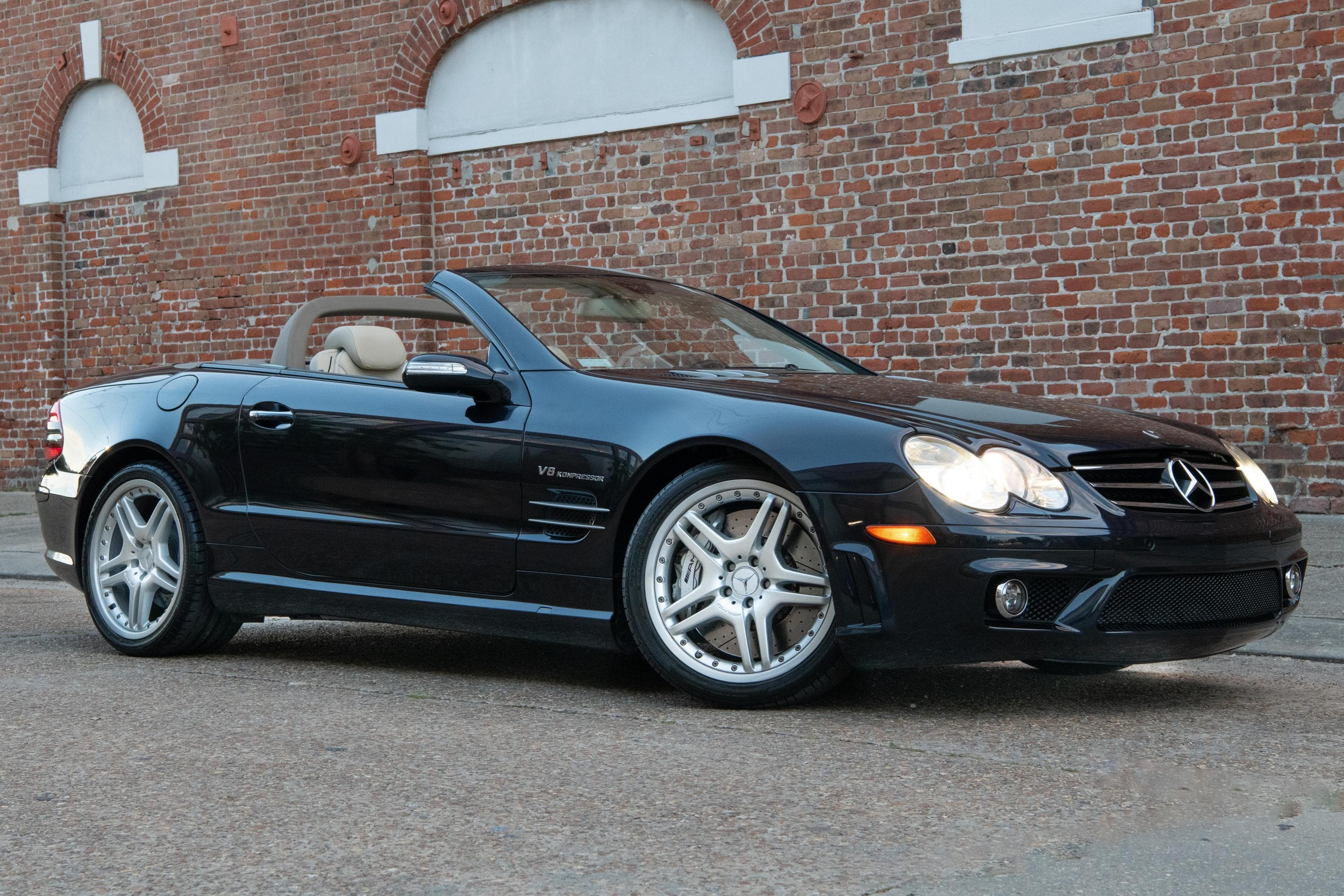 2008 Mercedes-Benz R230 SL sold for $32,750