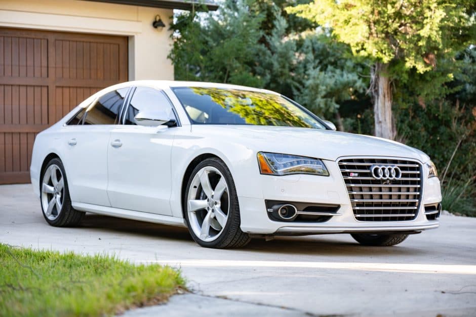 2014 Audi S8 sold for $35,000