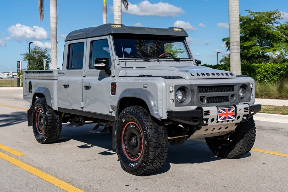 1999 Land Rover 127 / Defender 130 sold for $75,000