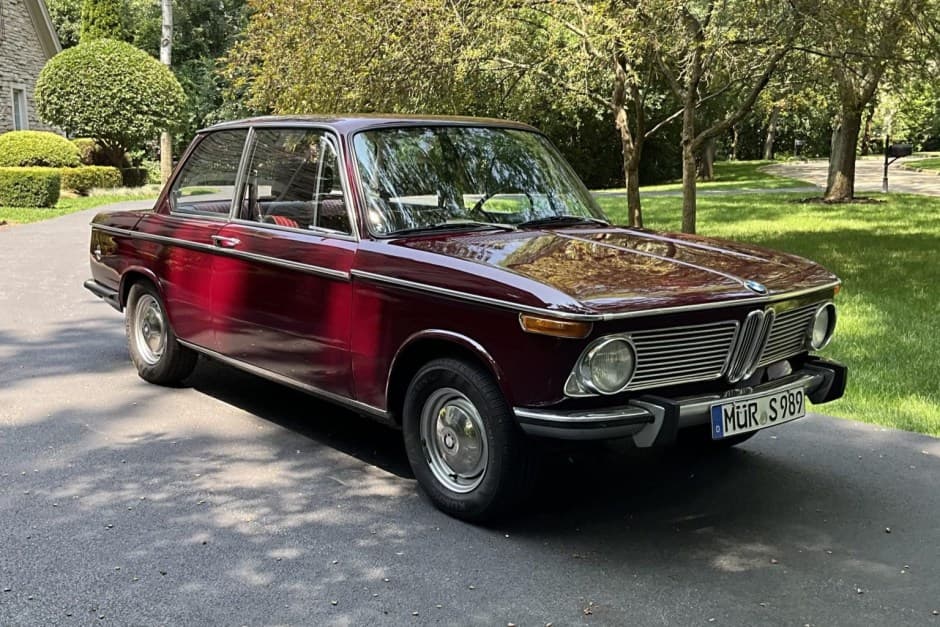 1972 BMW 1600 & 1602 sold for $16,000