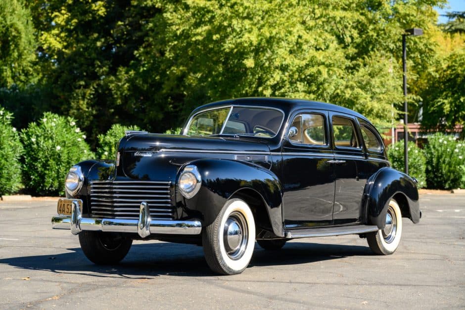 1940 Chrysler Windsor sold for $7,800