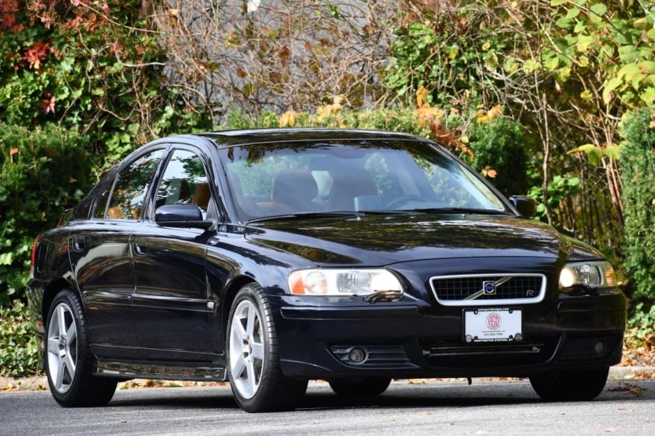 2006 Volvo S60R sold for $11,750