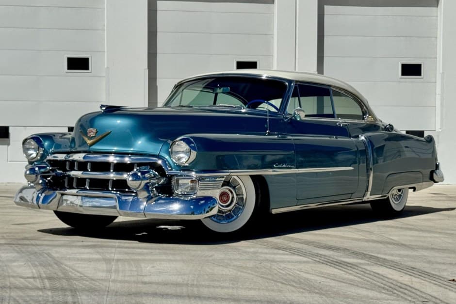 1953 Cadillac Series 62 sold for $32,000