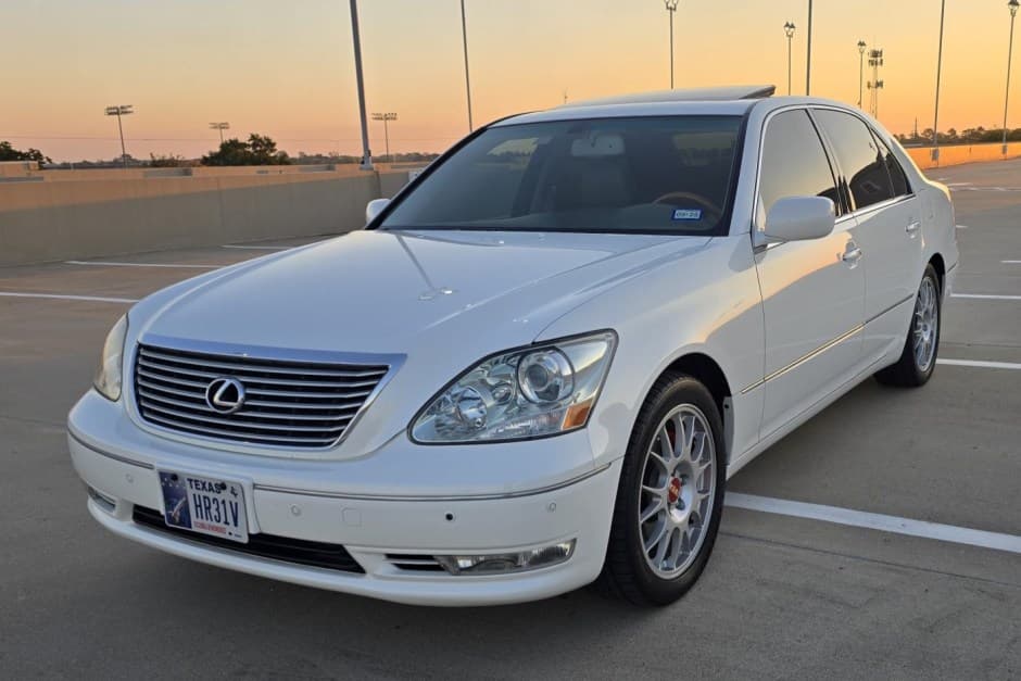 2006 Lexus LS Sedan sold for $14,000