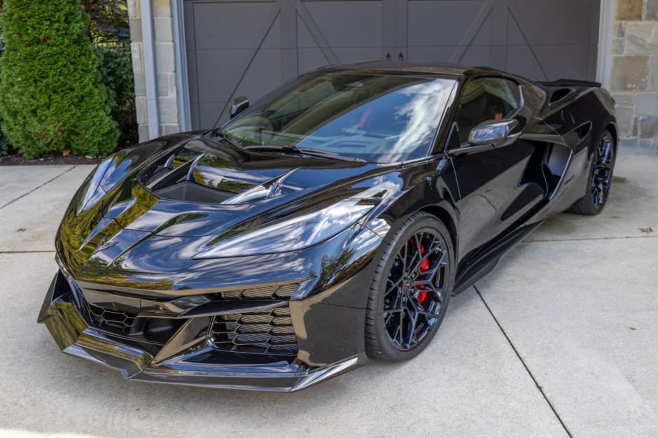2026 Chevrolet Corvette C8 sold for $235,000