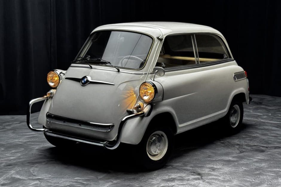 1958 BMW Isetta sold for $25,000