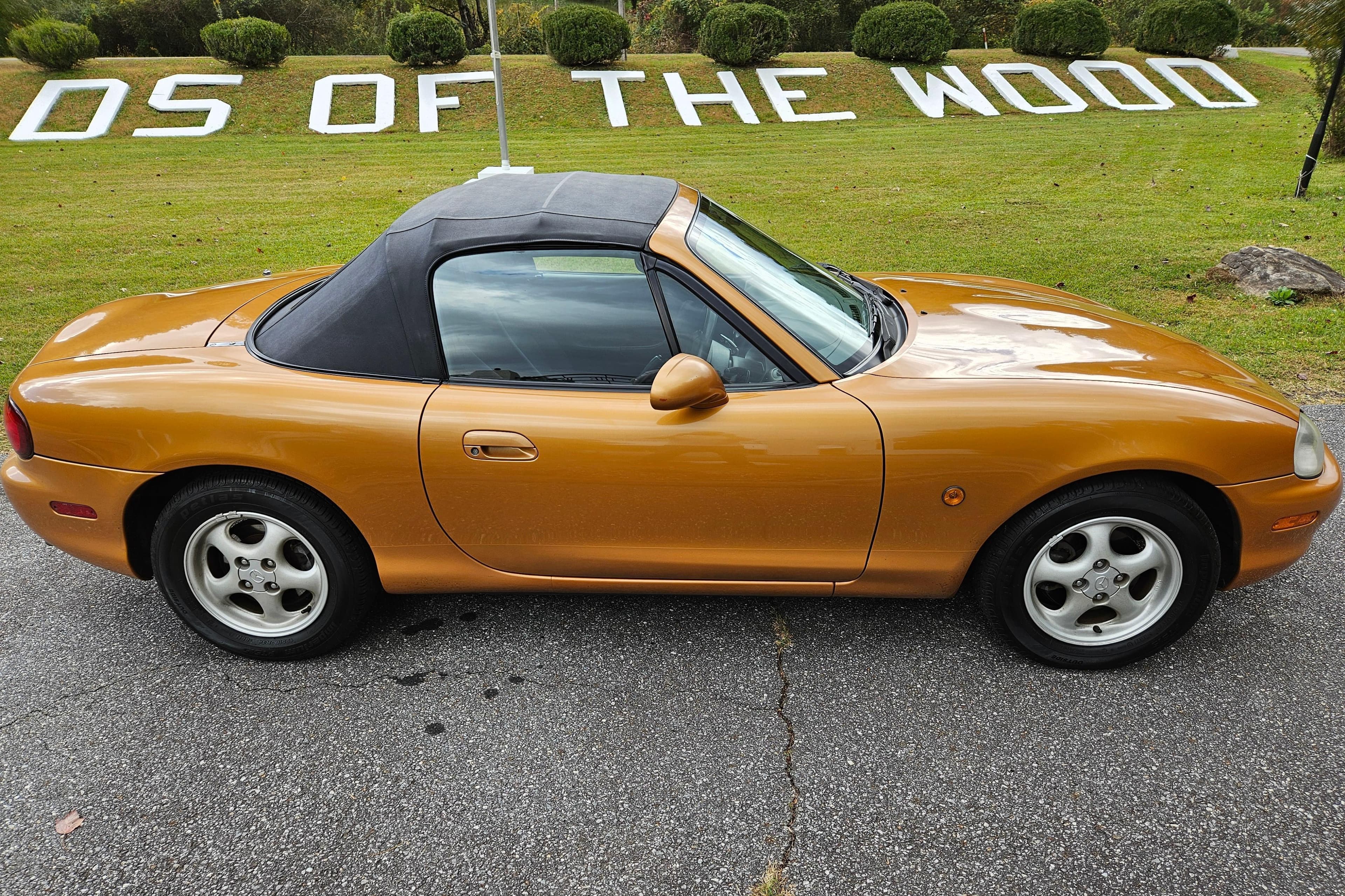 1999 Mazda NB Miata sold for $7,000