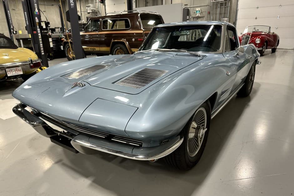 1963 Chevrolet Corvette C2 sold for $100,000