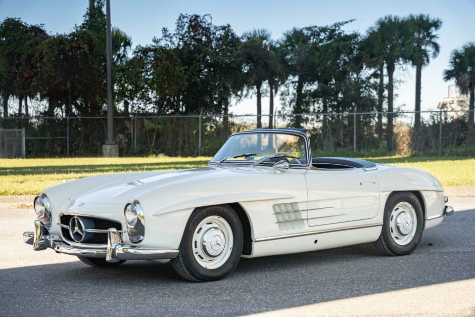 1960 Mercedes-Benz 300SL Gullwing & Roadster sold for $1,200,000