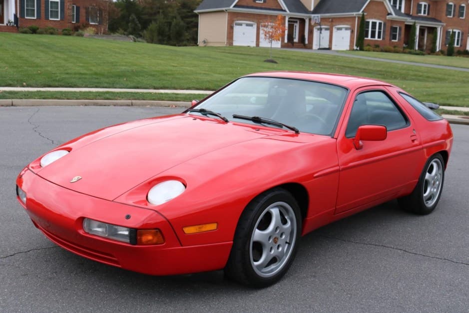1987 Porsche 928 sold for $45,300