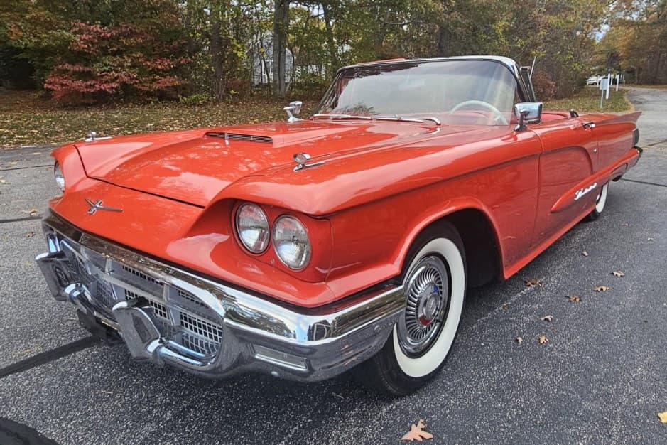 1960 Ford Thunderbird (1958-1960) sold for $43,000