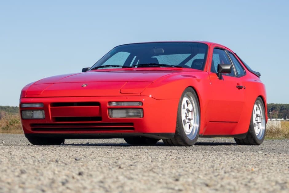 1986 Porsche 944 Turbo sold for $21,500