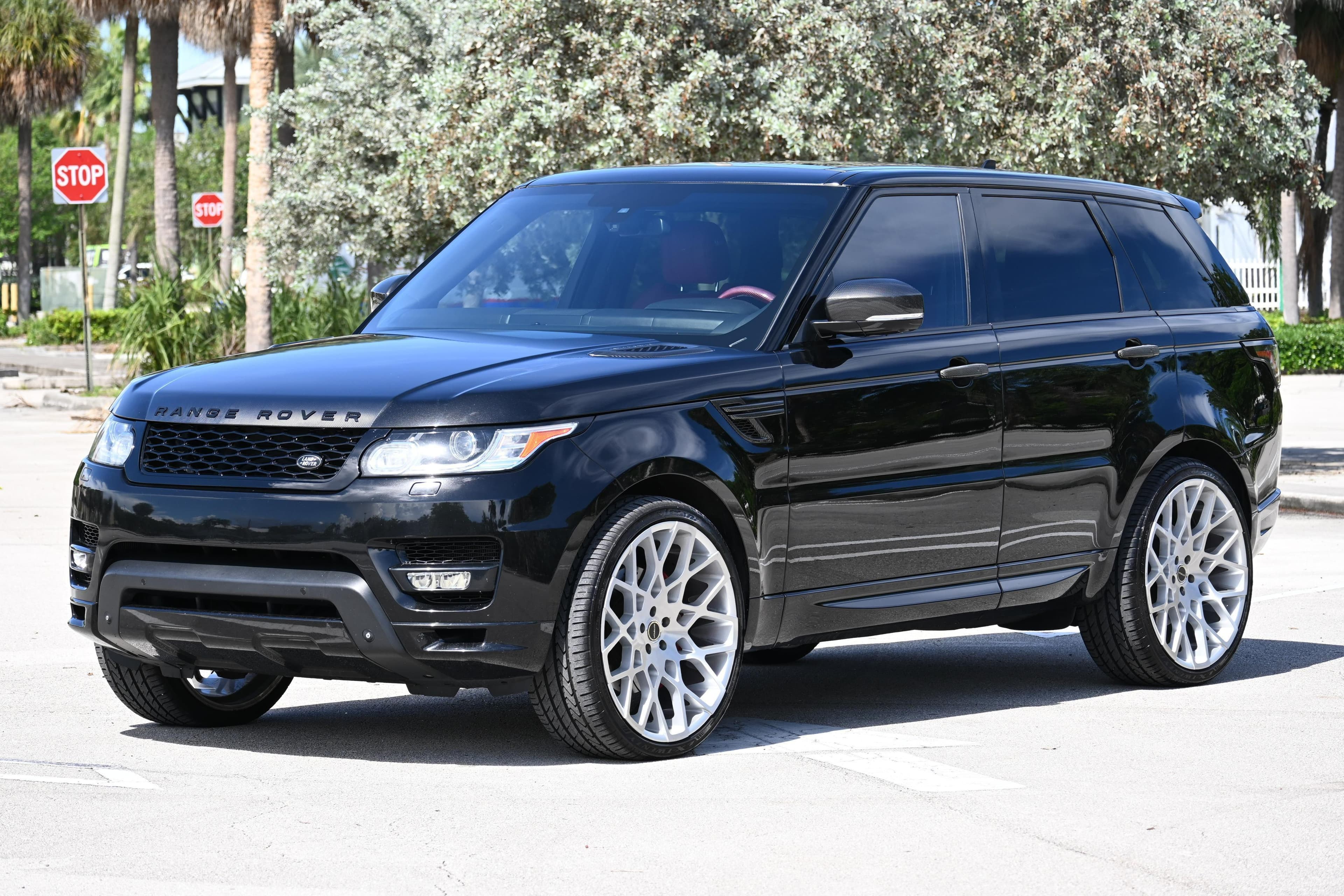 2015 Land Rover Range Rover sold for $14,000