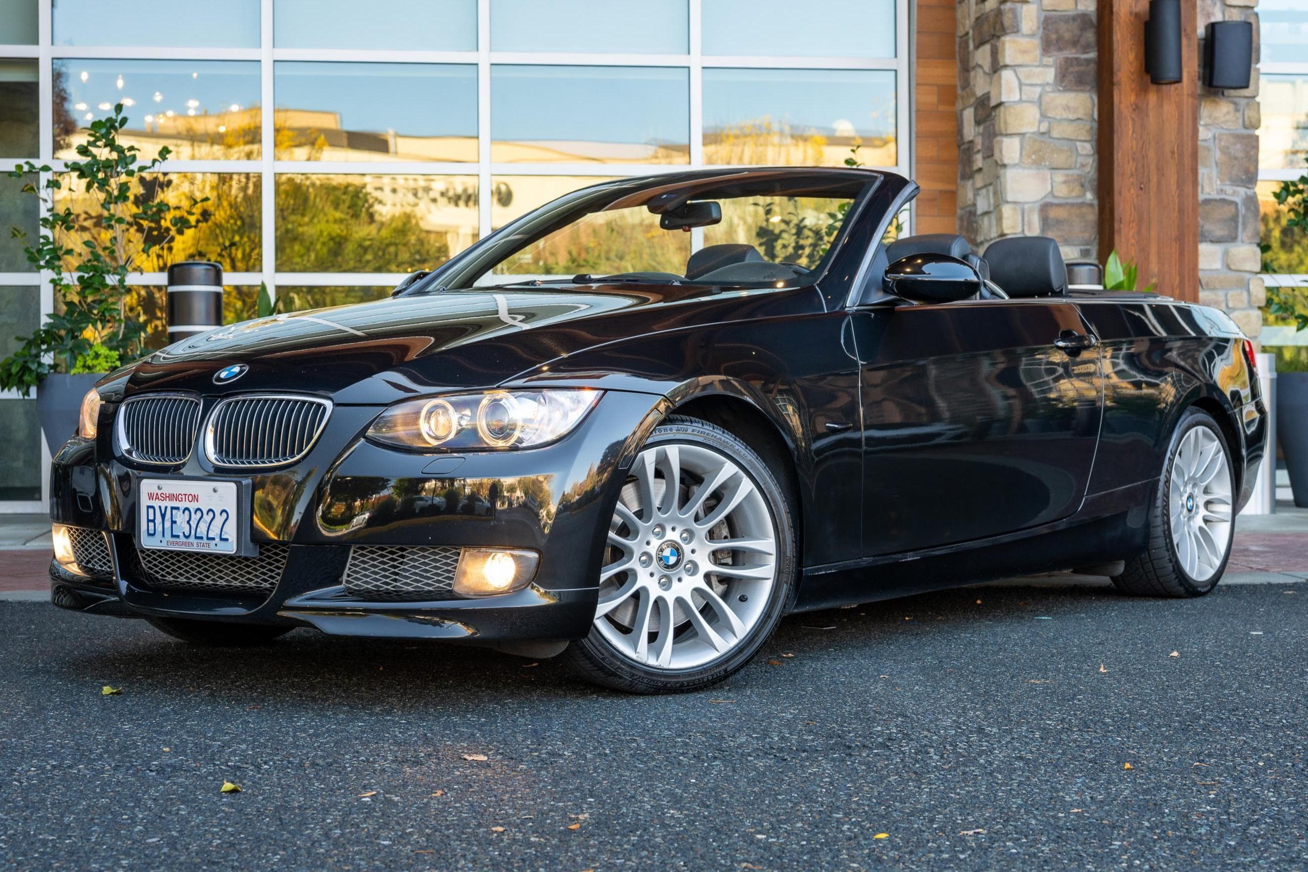 2007 BMW 3 Series sold for $10,600
