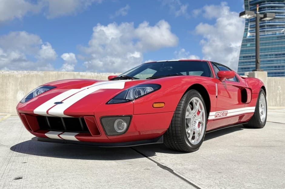 2006 Ford GT 1st Generation sold for $476,000