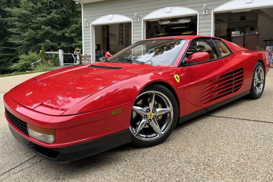 1990 Ferrari Testarossa sold for $113,000