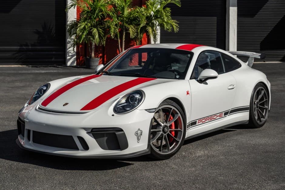 2018 Porsche 991 GT3 sold for $160,000