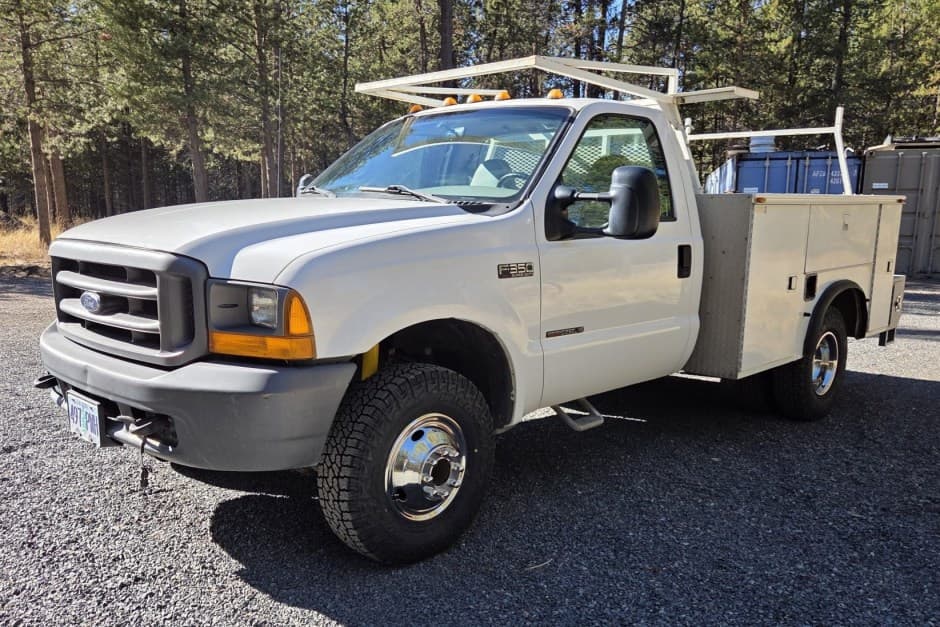 1999 Ford Super Duty 1999-2007 sold for $24,000