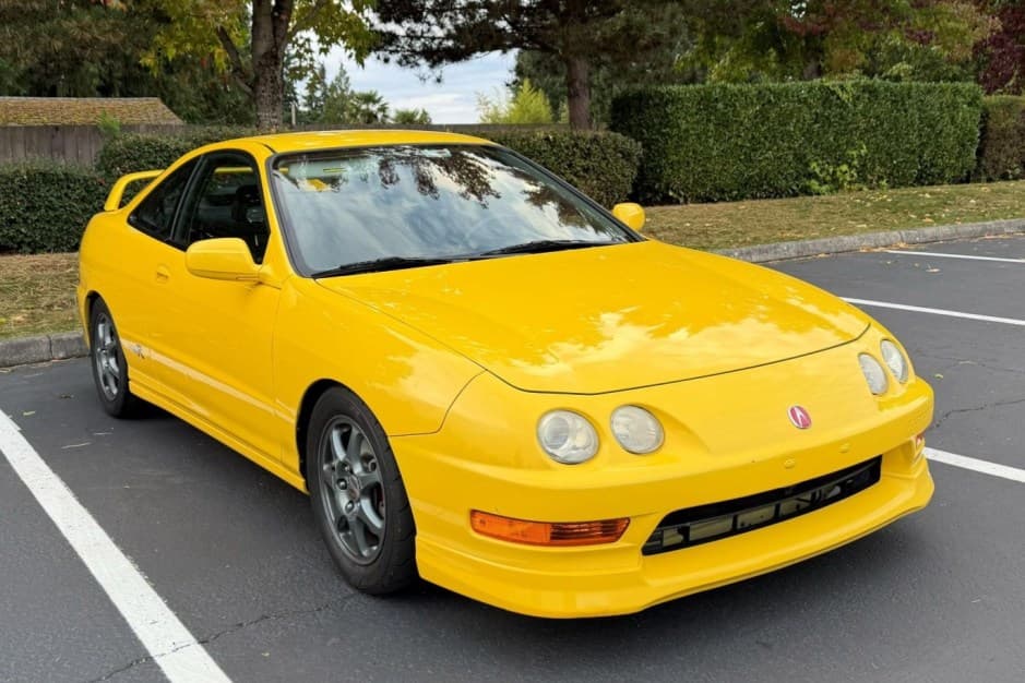 2001 Acura Integra Type R sold for $42,000