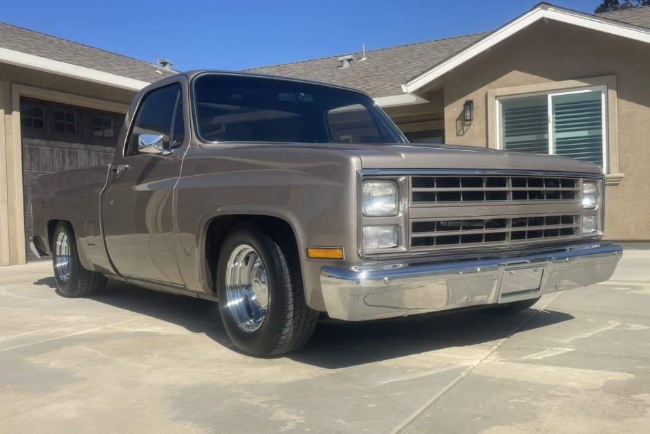 1986 Chevrolet C/K (1973-1991) sold for $14,250