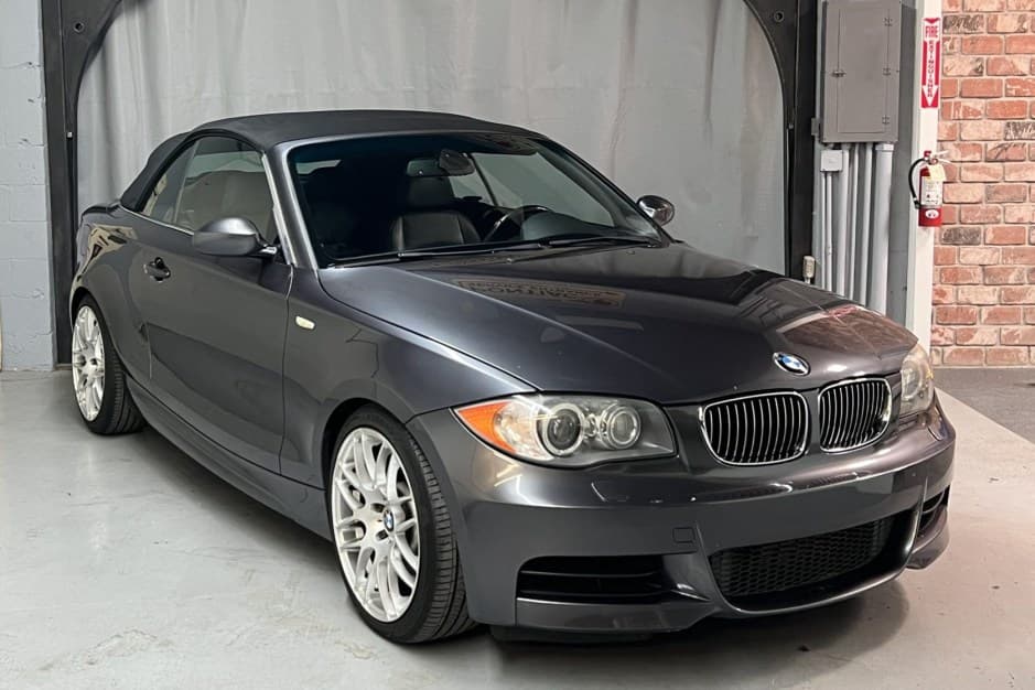 2008 BMW E82/E88 1-Series sold for $7,100