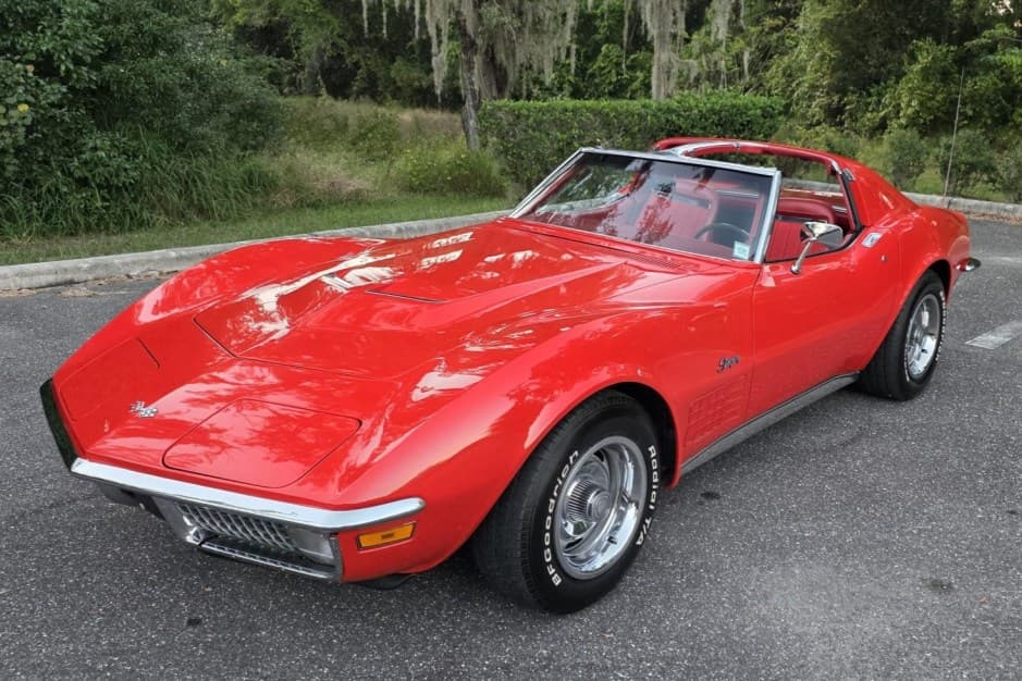 1970 Chevrolet Corvette C3 sold for $21,000