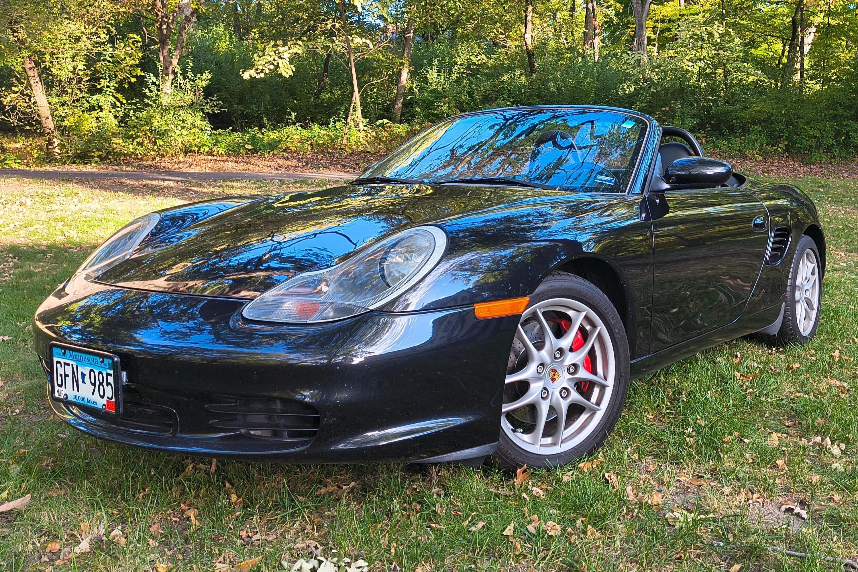 2004 Porsche 986 Boxster sold for $13,600
