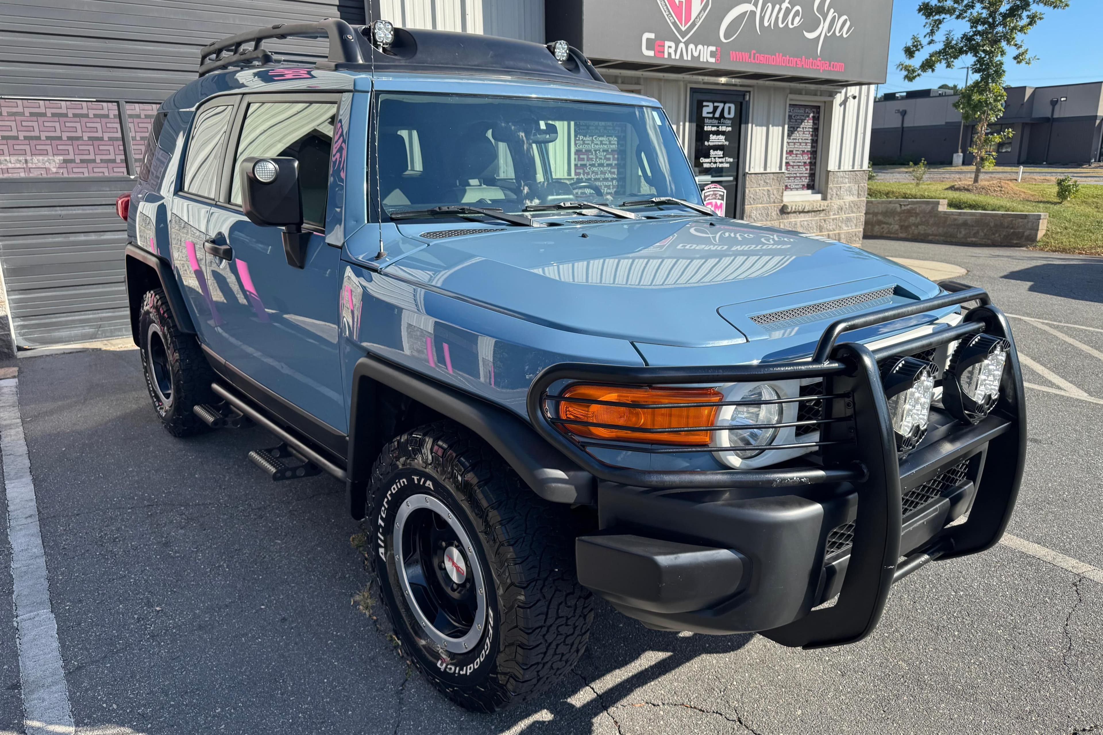 2014 Toyota FJ Cruiser sold for $24,750