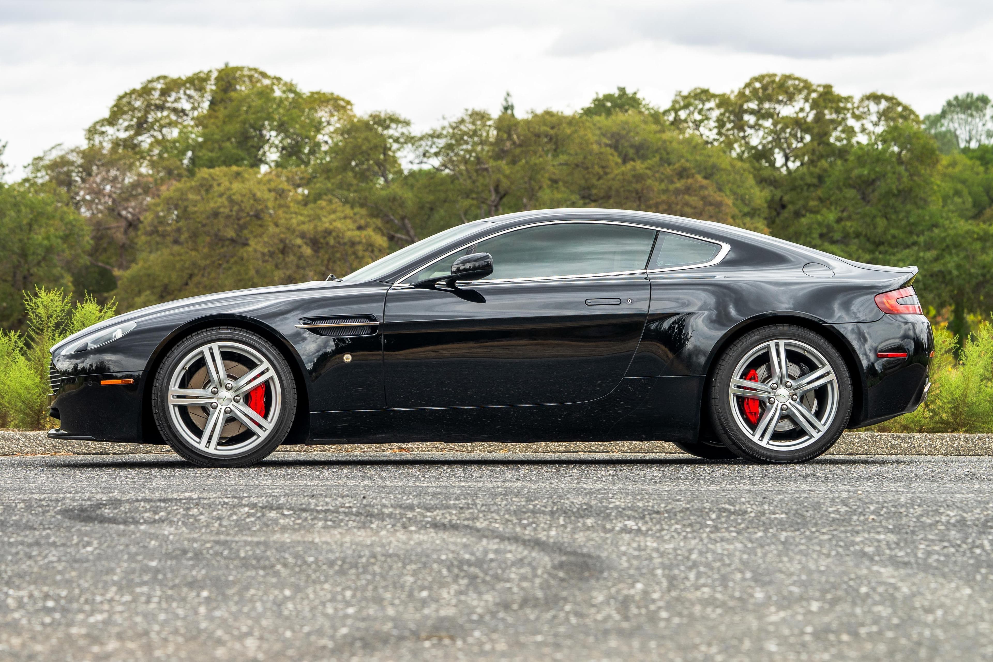 2009 Aston Martin Vantage sold for $24,000
