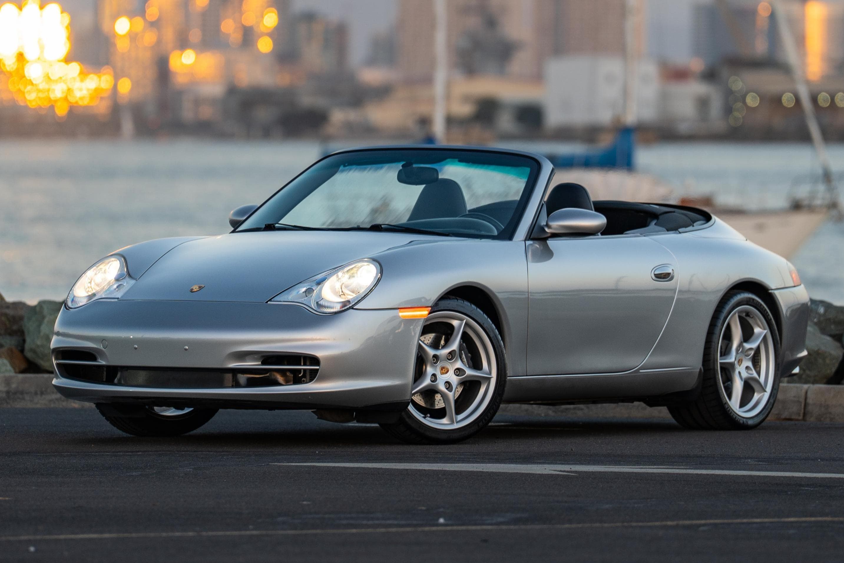 2002 Porsche 996 911 sold for $31,500