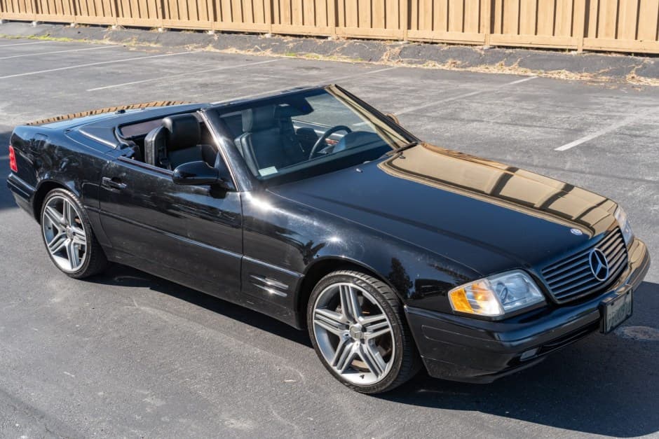 2000 Mercedes-Benz R129 SL sold for $11,500