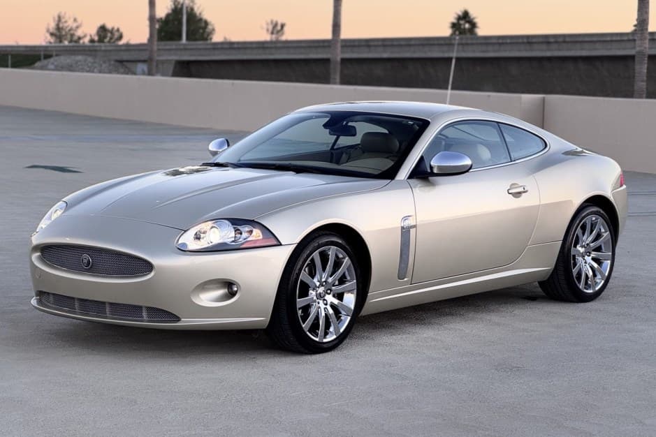 2007 Jaguar XK sold for $17,200