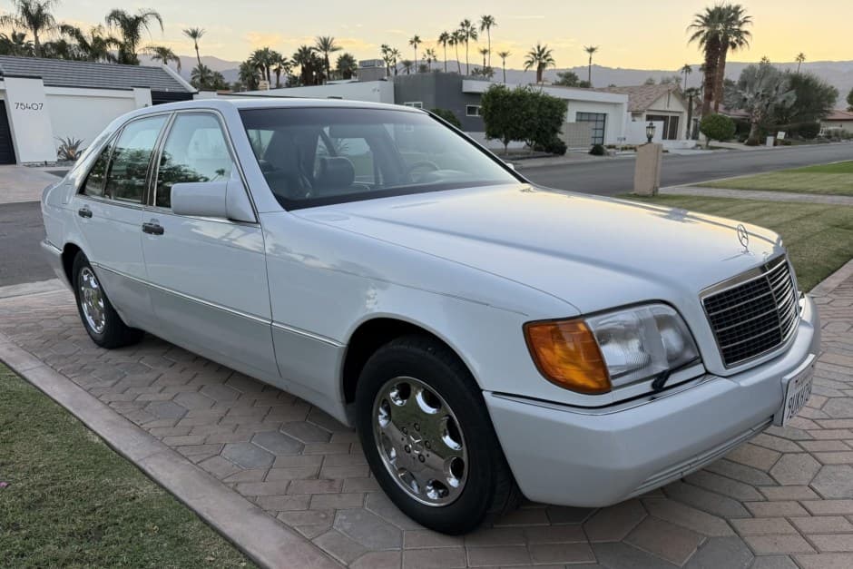 1993 Mercedes-Benz W140 S-Class sold for $5,400
