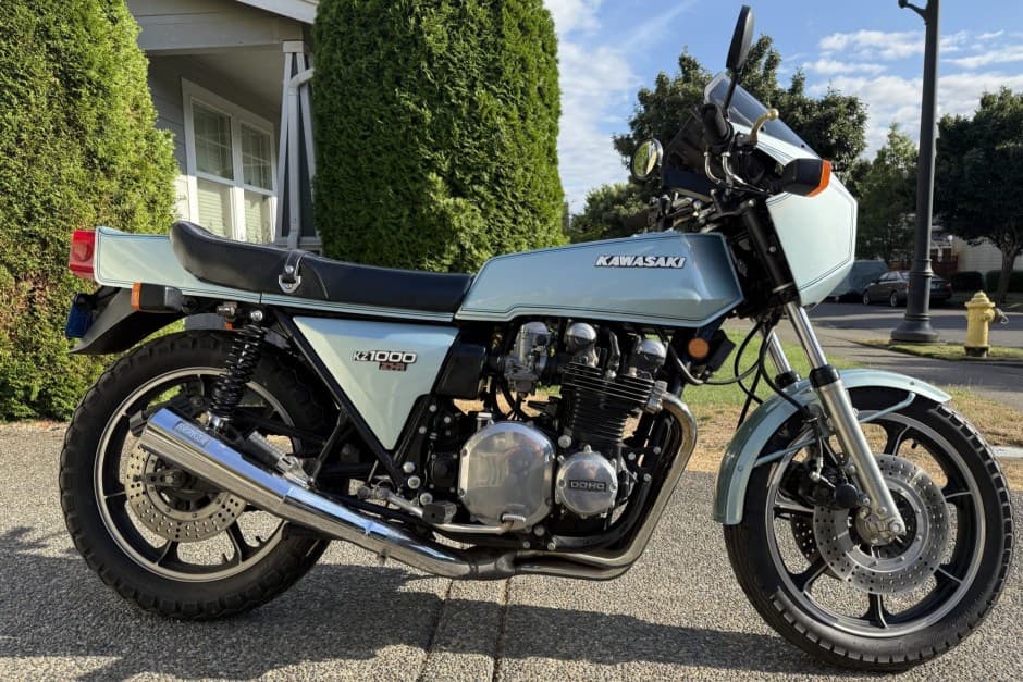 1978 Kawasaki Z1 & Z1-R sold for $14,250