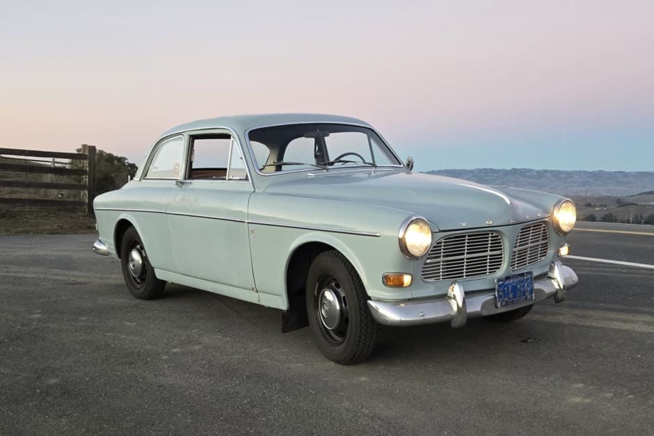 1966 Volvo Amazon sold for $5,800