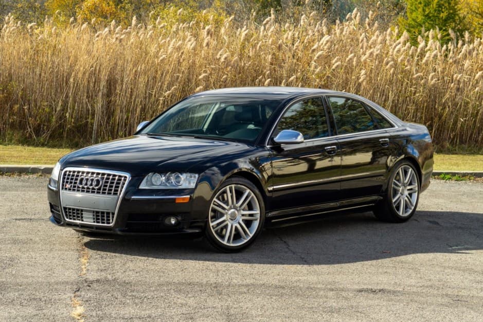 2007 Audi S8 sold for $19,258