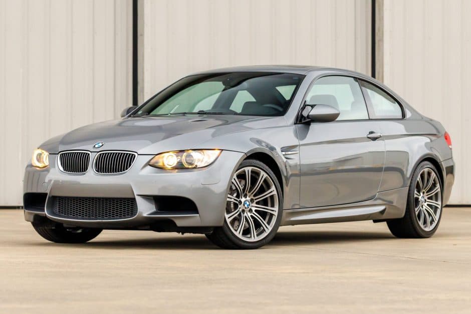 2009 BMW E90/E92/E93 M3 sold for $33,000