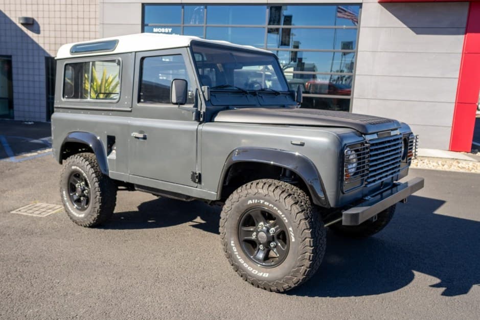 1987 Land Rover 90 / Defender 90 (Euro Spec) sold for $22,750