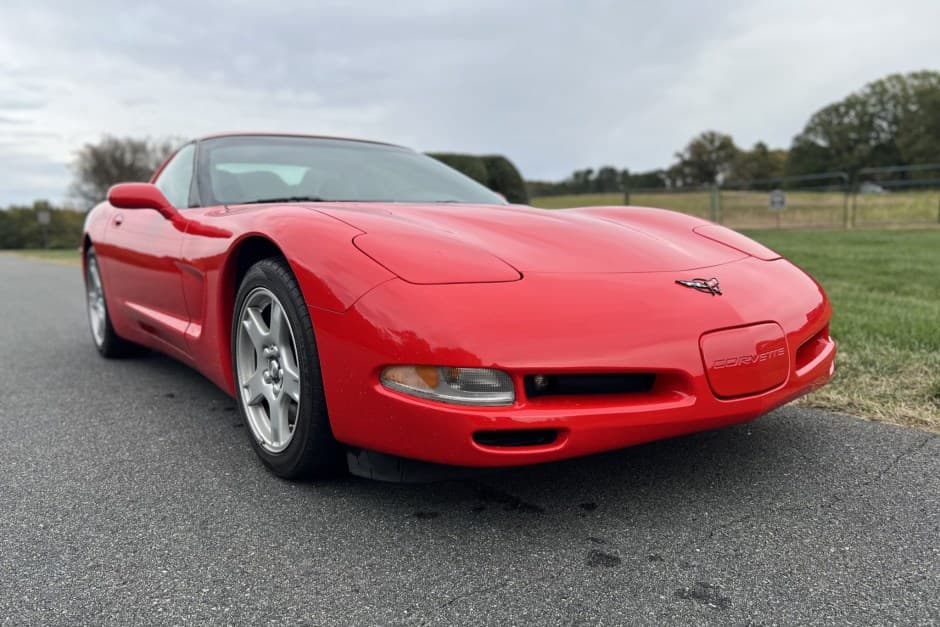 1998 Chevrolet Corvette C5 Coupe sold for $15,069