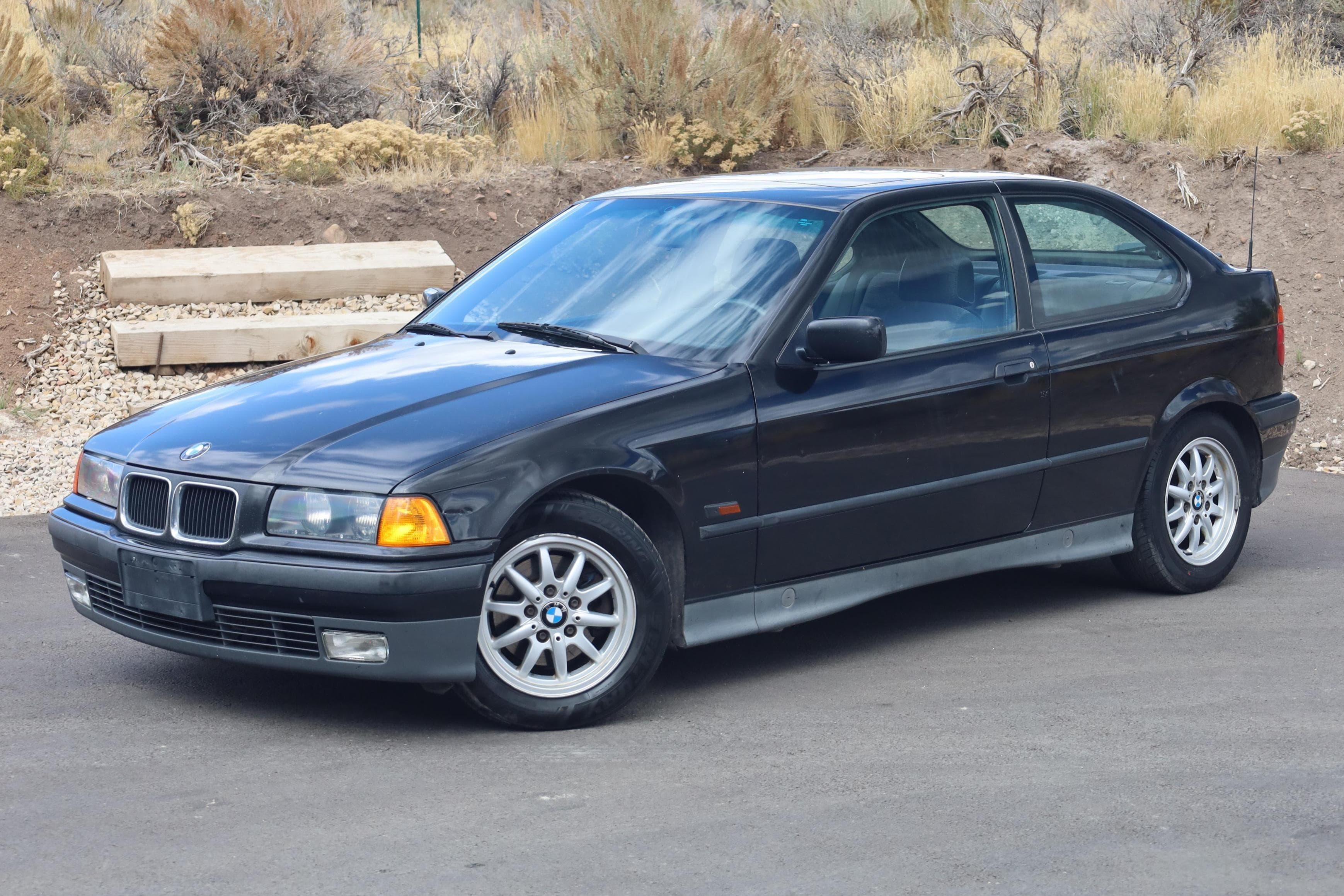 1995 BMW 3 Series sold for $4,600