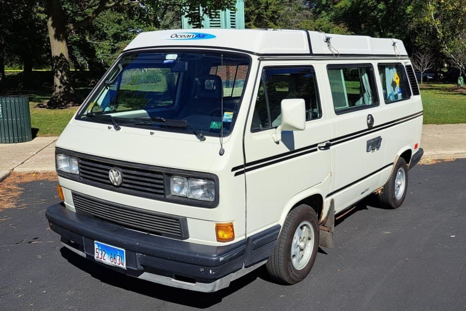 1991 Volkswagen Vanagon sold for $11,250
