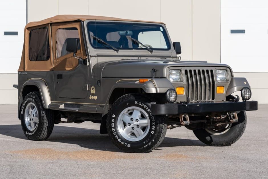 1991 Jeep Wrangler YJ (1987-1995) sold for $22,500